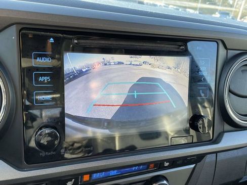 Used 2019 Toyota Tacoma TRD Sport w/ TRD Premium Sport Package image 28