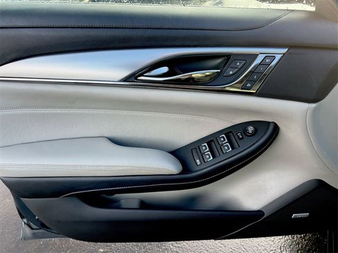 Used 2018 Cadillac CTS Luxury image 19