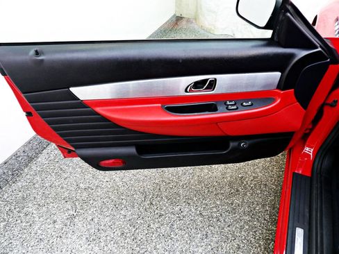 Used 2004 Ford Thunderbird RWD image 7
