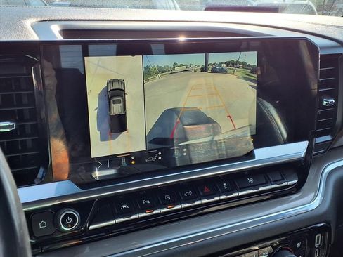 Used 2022 Chevrolet Silverado 1500 High Country w/ High Country Premium Package image 5