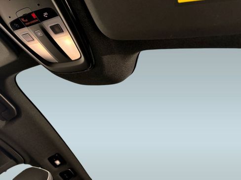 Certified 2023 Volvo C40 P8 Recharge Ultimate image 16