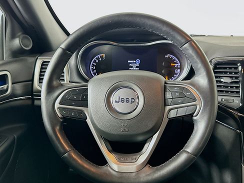 Used 2022 Jeep Grand Cherokee Limited image 18