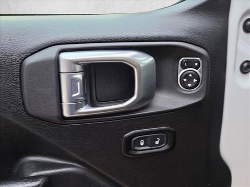 Used 2023 Jeep Wrangler Unlimited w/ Convenience Group AWD/4WD image 27
