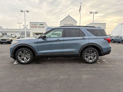 New 2026 Ford Explorer Active w/ Active Comfort Package AWD/4WD image 2