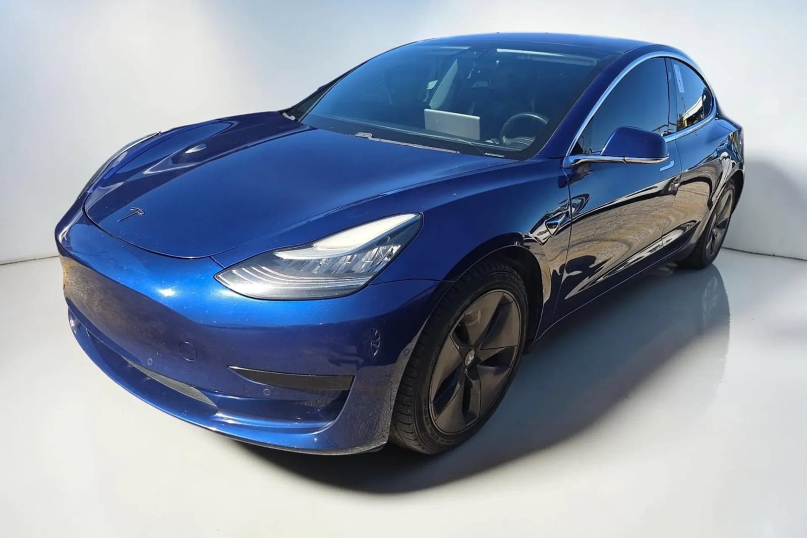 Used 2018 Tesla Model 3 Long Range AWD/4WD image 4
