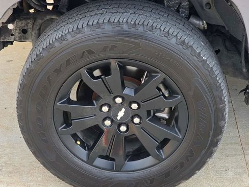 Used 2021 Chevrolet Colorado LT w/ Safety Package image 19