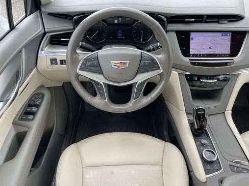 Certified 2023 Cadillac XT5 Premium Luxury w/ LPO, Floor Liner Package image 11