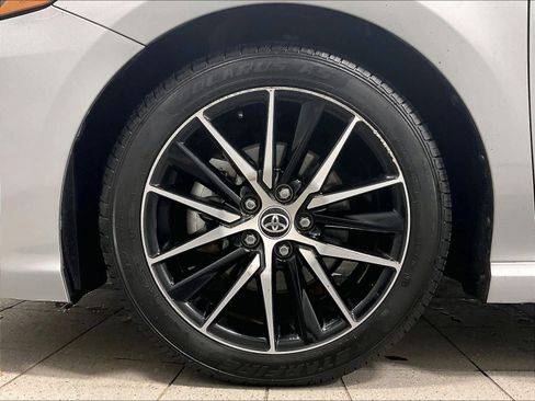 Used 2023 Toyota Camry SE image 7