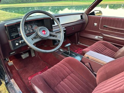 Used 1988 Chevrolet Monte Carlo SS RWD image 25