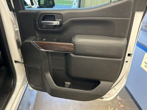 Used 2019 GMC Sierra 1500 SLT image 27