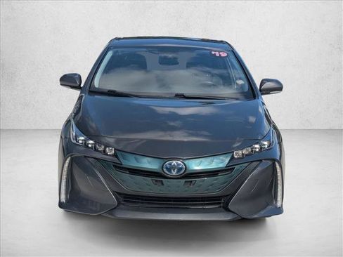 Used 2019 Toyota Prius Prime Plus image 2