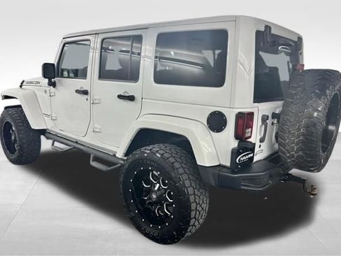 Used 2015 Jeep Wrangler Unlimited Rubicon image 6