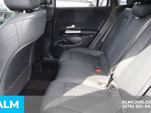 Used 2025 Mercedes-Benz GLA 250 image 18