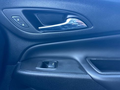 Used 2022 Chevrolet Equinox LT image 19