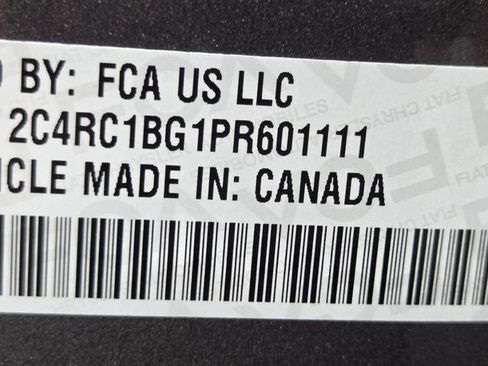 Used 2023 Chrysler Pacifica Touring-L FWD image 33