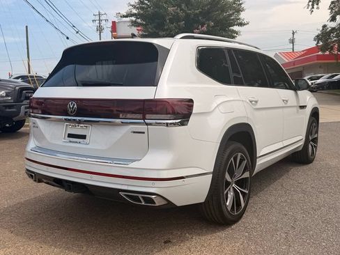 Used 2024 Volkswagen Atlas SEL Premium R-Line AWD/4WD image 5