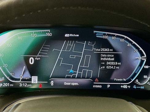 Used 2021 BMW 330e w/ Convenience Package image 12