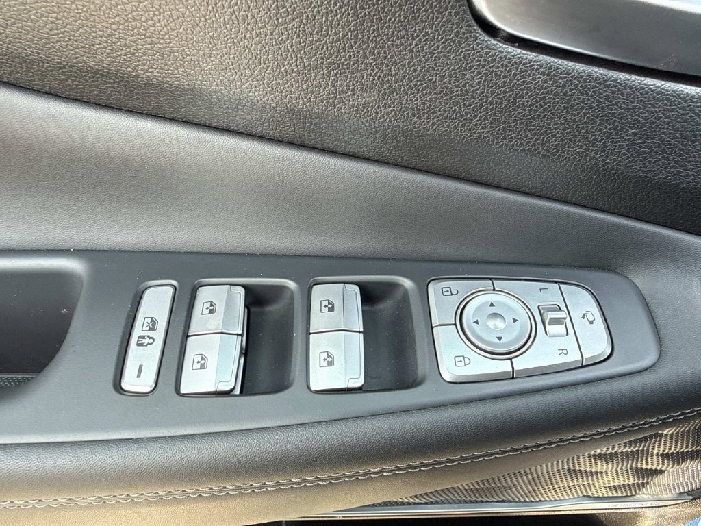 Used 2022 Hyundai Santa Fe Calligraphy w/ Cargo Package AWD/4WD image 19