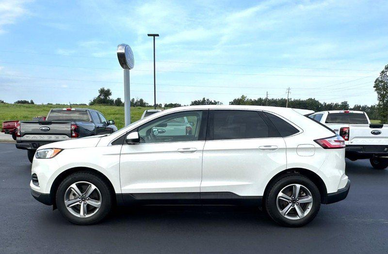 Used 2023 Ford Edge SEL w/ Convenience Package AWD/4WD image 5