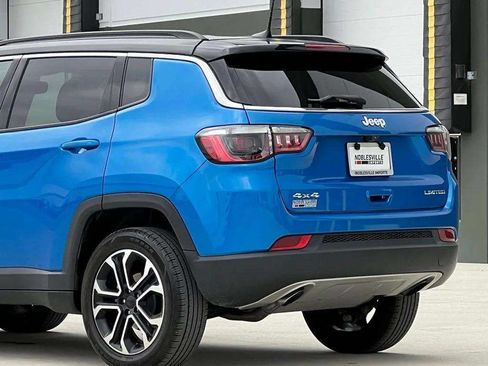 Used 2023 Jeep Compass Limited AWD/4WD image 35