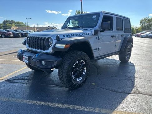 Used 2024 Jeep Wrangler Unlimited Rubicon 4xe image 24