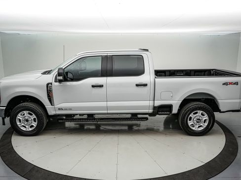New 2026 Ford F250 XLT image 9