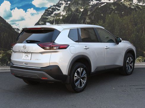 Used 2023 Nissan Rogue SV AWD/4WD image 3