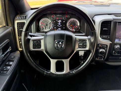 Used 2022 RAM 1500 Warlock AWD/4WD image 15