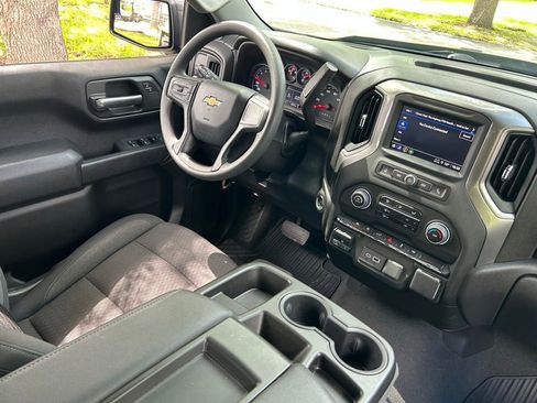 Used 2024 Chevrolet Silverado 1500 Custom RWD image 10