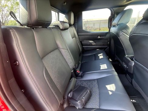 Used 2025 Toyota Tacoma Limited image 32