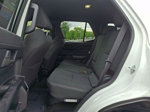 Used 2025 Toyota 4Runner SR5 AWD/4WD image 10