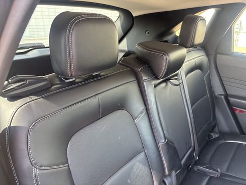 Used 2024 Ford Escape Platinum AWD/4WD image 29