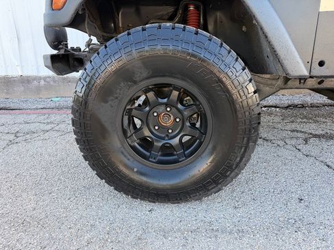 Used 2005 Jeep Wrangler Unlimited AWD/4WD image 19
