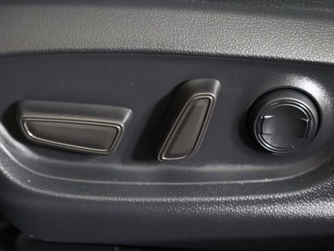 Used 2024 Toyota Camry XSE w/ Navigation Package image 34