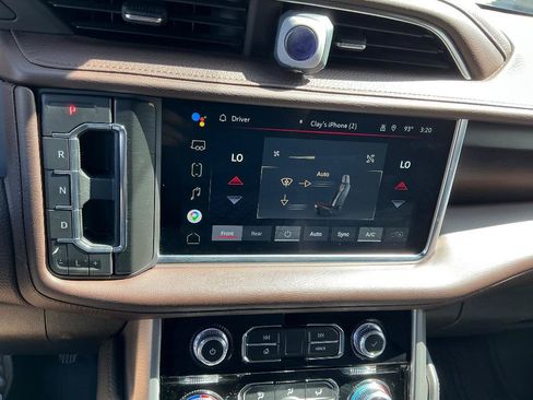 Used 2022 GMC Yukon XL Denali RWD image 26