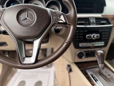 Used 2014 Mercedes-Benz C 250 Sedan image 18