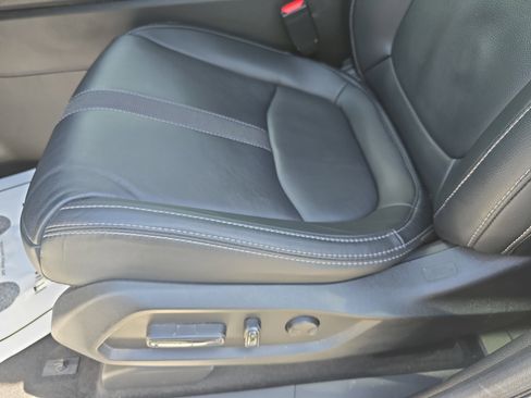 Used 2025 Honda Pilot EX-L image 28