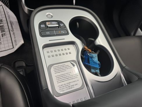 New 2026 Hyundai Ioniq 9 Calligraphy image 25