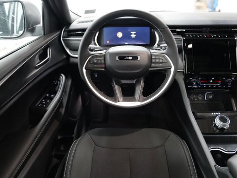 New 2026 Jeep Grand Cherokee Laredo X AWD/4WD image 12