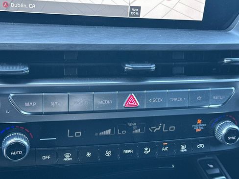 Certified 2024 Kia Telluride EX X-Line AWD/4WD image 32