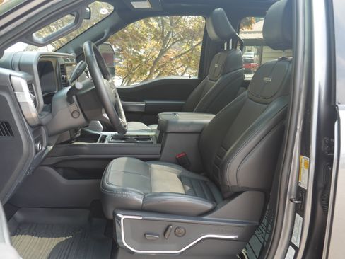 Used 2026 Ford F350 Platinum AWD/4WD image 3