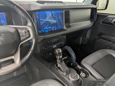 Used 2024 Ford Bronco Black Diamond w/ Sasquatch Package AWD/4WD image 14