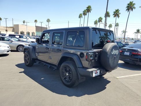 Used 2021 Jeep Wrangler Unlimited Sport image 3