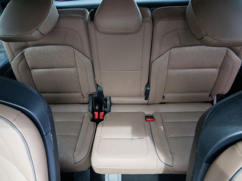 Used 2025 Lincoln Navigator Black Label image 17