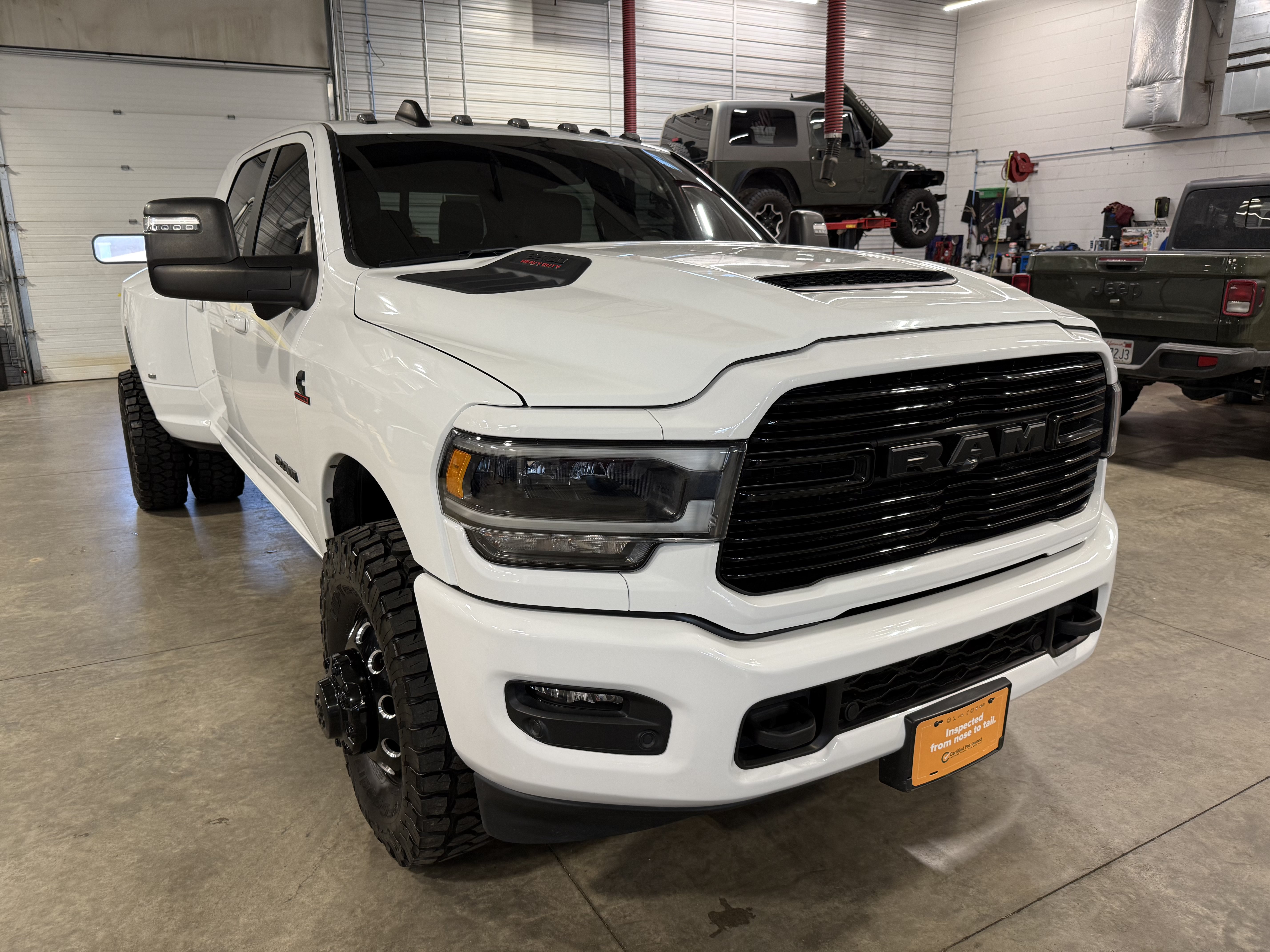 Used 2023 RAM 3500 Laramie AWD/4WD image 1