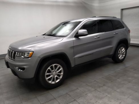 Used 2021 Jeep Grand Cherokee Laredo X AWD/4WD image 2