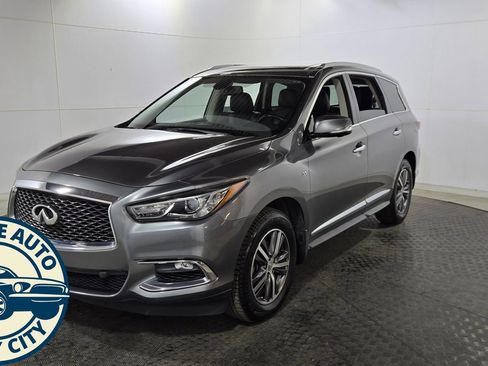 Used 2017 INFINITI QX60 FWD w/ Premium Plus Package image 3