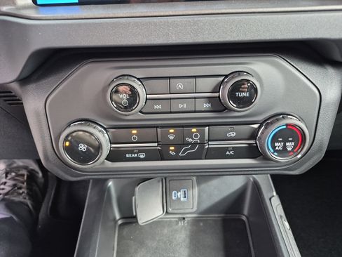 New 2025 Ford Bronco 2-Door w/ Sasquatch Package image 30