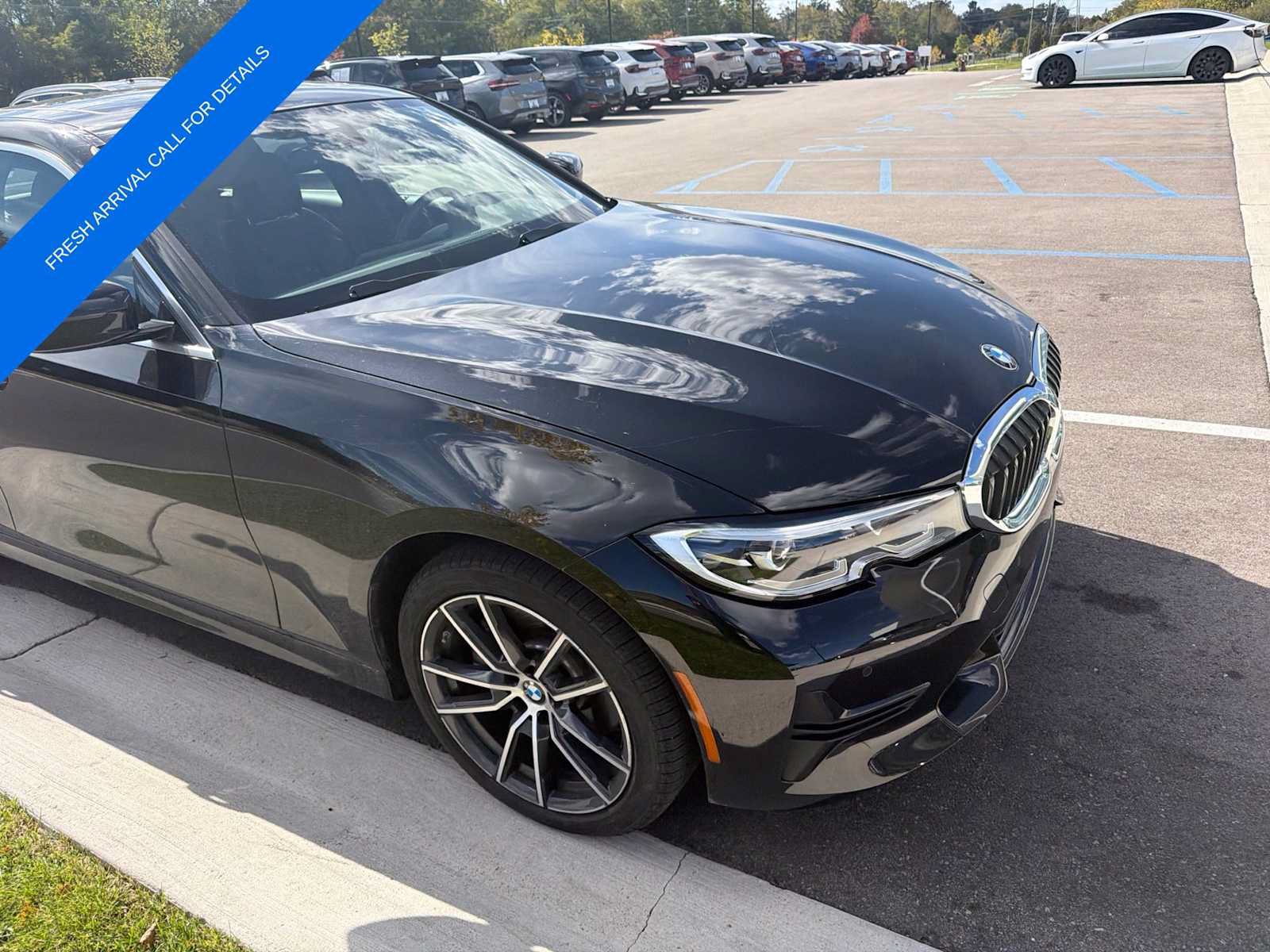Used 2019 BMW 330i xDrive Sedan w/ Convenience Package AWD/4WD image 3