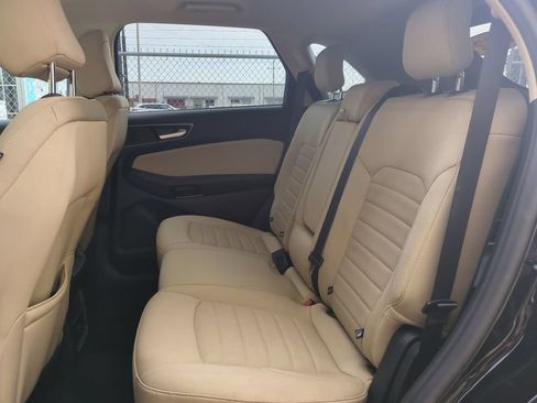 Used 2021 Ford Edge SE FWD image 15